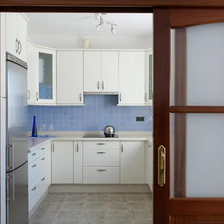 Mariate I Casa Frente Al Mar En *