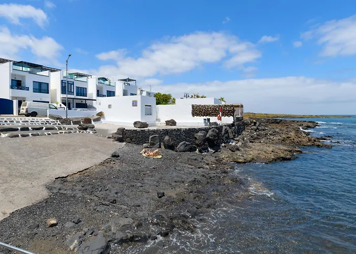 Holiday home Mariate I Casa Frente Al Mar En